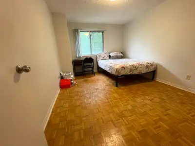 Furnished Room for Rent – Mississauga (Square One) Looking for a roommate to move in October 1st, 20...