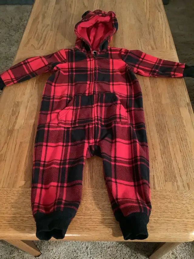 12 - 18 month sleeper in Clothing - 12-18 Months in Saskatoon - Image 3