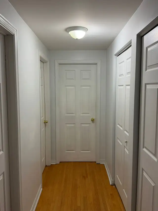 Move any time room available  @ Bramalea City Center