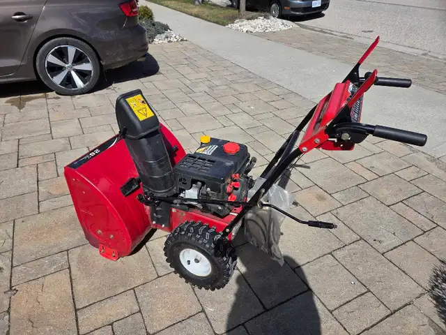 Snowblower 26"  in Snowblowers in Kitchener / Waterloo - Image 3