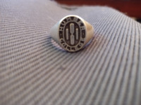 VINTAGE  HUMBER  COLLEGE STERLING SILVER RING