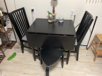 Dining Table w Chairs