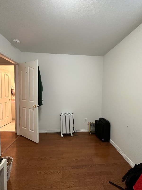 Looking to rent room to Room Rentals & Roommates Vancouver Kijiji