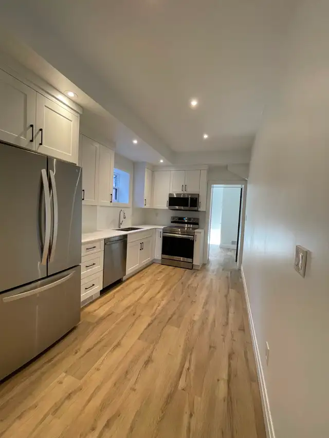 ATTENTION TRENT STUDENTS – Bedroom  In Fully Renovated Home