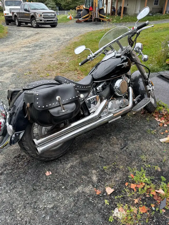 Yamaha Vstar 650 in Touring in Cole Harbour - Image 2