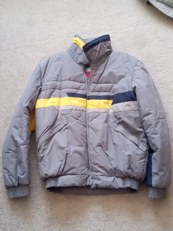Men's Medium Lightweight Winter Jacket in Men's in Calgary - Image 2