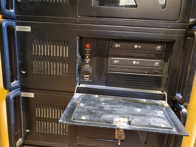 Boitiers d'ordinateur rackmount dans Autre  à Saguenay - Image 2