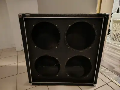 Cab 4x12 Ampeg Vintage 70 vide très solide, View more