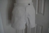 Women Shorts by ESPRIT, Beige color size 6, Waist 26"