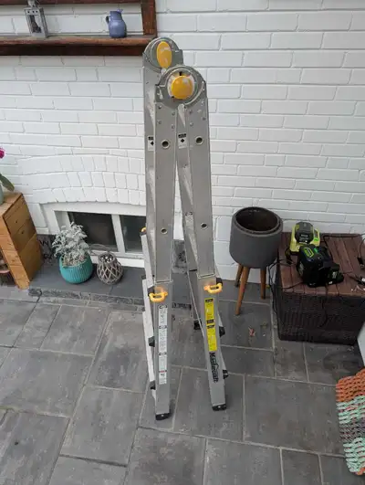 This Werner MultiLadder is a versatile tool, perfect for a variety of tasks around the house or job...