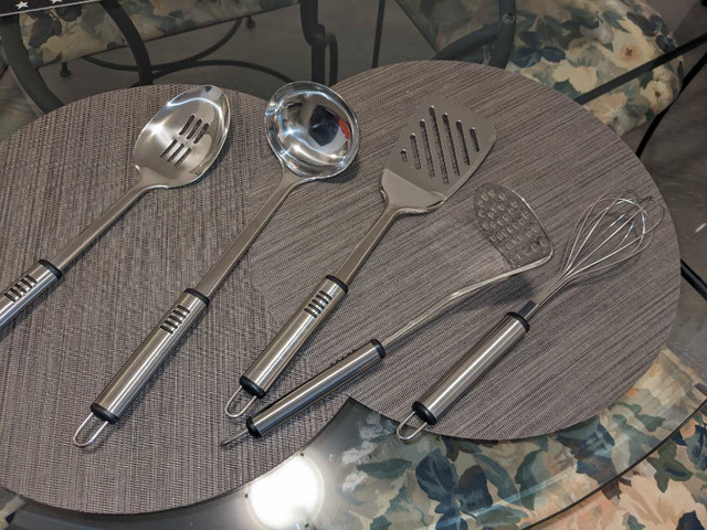 Metal Cooking utensils in Kitchen & Dining Wares in Kitchener / Waterloo - Image 2