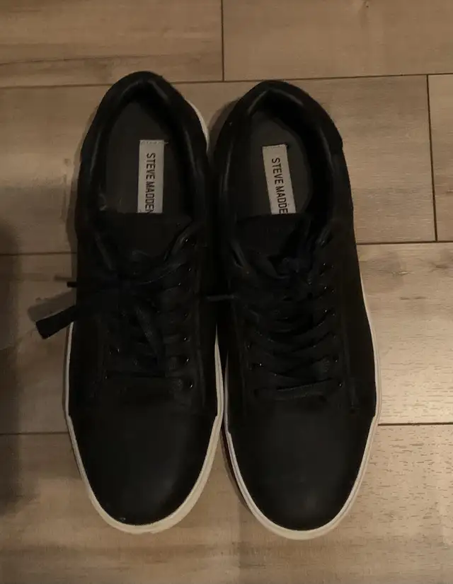 teen / men’s shoes in Kids & Youth in City of Halifax - Image 3