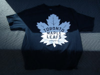 Toronto Maple Leafs Auston Matthews #34 Men's T-Shirt-Size M