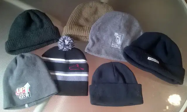 Warm Toques All Sizes in Men's in Annapolis Valley - Image 2