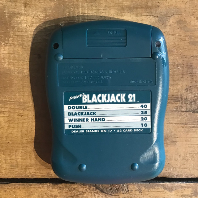 Vintage Pocket Blackjack 21 handheld game in Toys & Games in Woodstock - Image 2