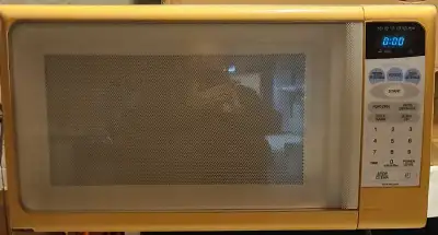 Sanyo EM-F542W Microwave, View more