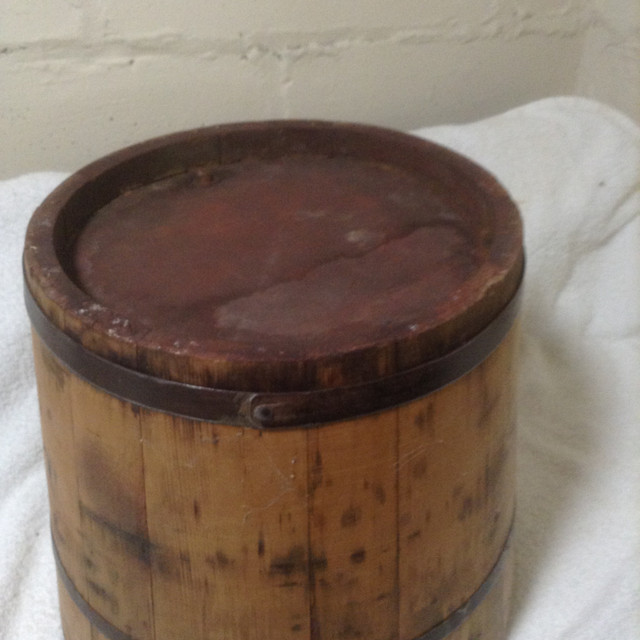 Antique Wood and Iron Pail in Arts & Collectibles in City of Toronto - Image 4