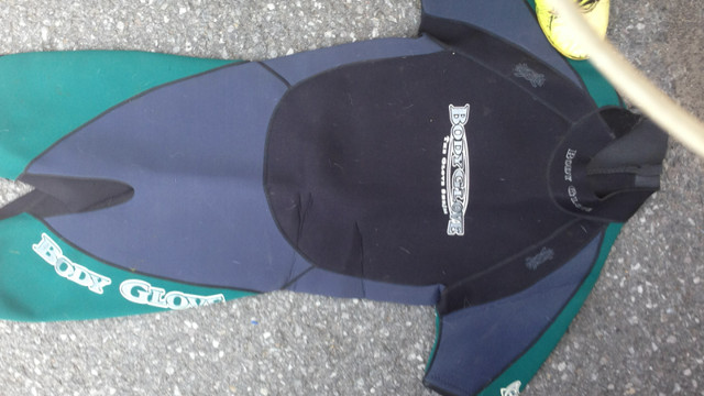 Wetsuit body glove, size (L) in Water Sports in Ottawa