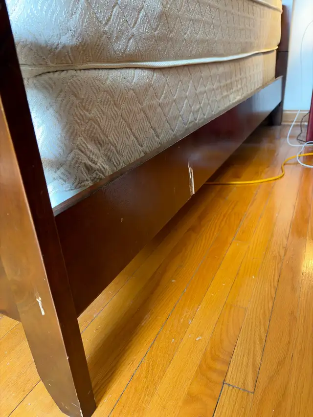 Queen Bed Frame + Matress in Beds & Mattresses in Mississauga / Peel Region - Image 8