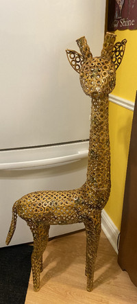 EUC Large Metal 4 Foot Giraffe Home Décor Statue Figure