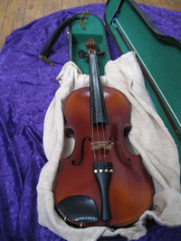 German Viola, case and bow