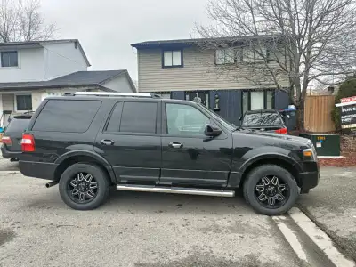2012 Ford Expedition Limited 4X4 – Spacious & Powerful SUV Selling my 2012 Ford Expedition. Runs wel...