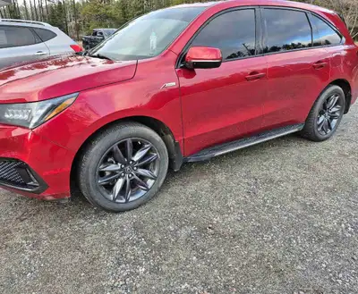 2019 axura MDX aspect for sale. No accidents, clean title, no liens. 20" rims, set of winter rims an...