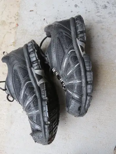 Safety Shoes, View more