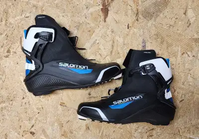 LIKE NEW TOP OF THE LINE: Salomon carbon xc ski boots (size 12), View more