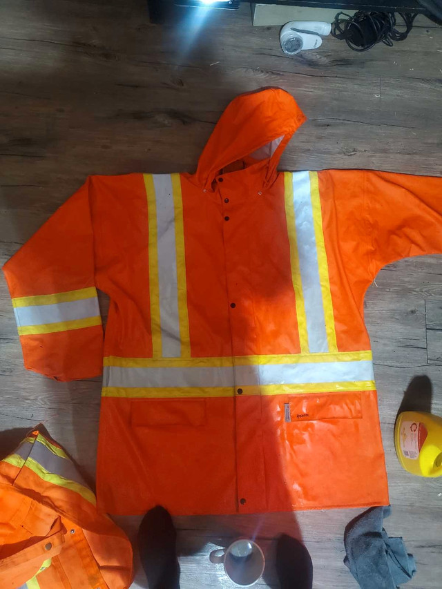Pioneer storm master high vis rain coat in Multi-item in Strathcona County