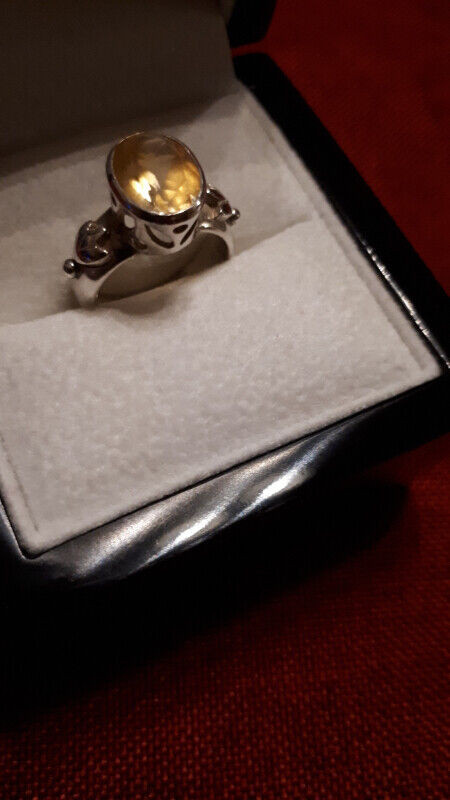 Citrine set in silver ring in Jewellery & Watches in City of Halifax - Image 3