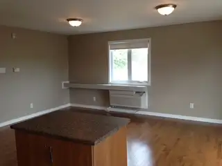 Spacious 1-Bedroom Condo with Parking – Available August 1st63251763447427123