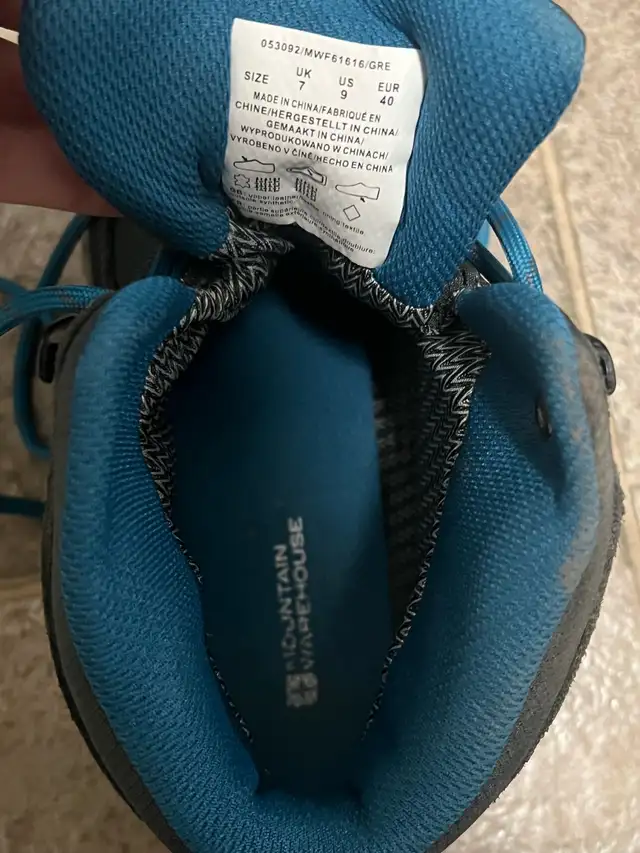 women’s size 9 hiking shoes in Women's - Shoes in Calgary - Image 6