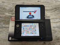 128 GB Nintendo Black 3DS XL with 2900+ Games