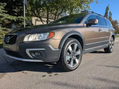 This incredible Volvo XC70 AWD Polestar Edition is a robust and stylish wagon featuring a powerful T...