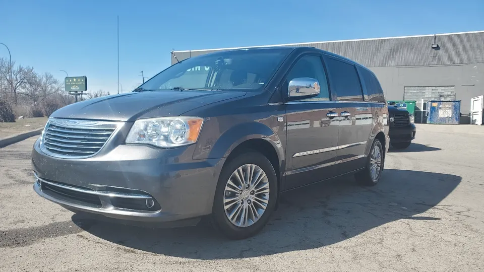 Chrysler town and country 2014