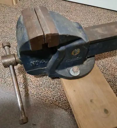 machinist bench vise, View more