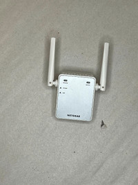 NETGEAR Wi-Fi Range Extender EX2700