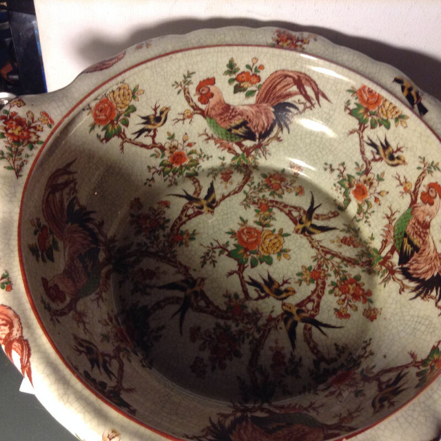 Chinese Vintage Bowl ZHONGGUO ZHI ZAO in Arts & Collectibles in Vancouver - Image 2