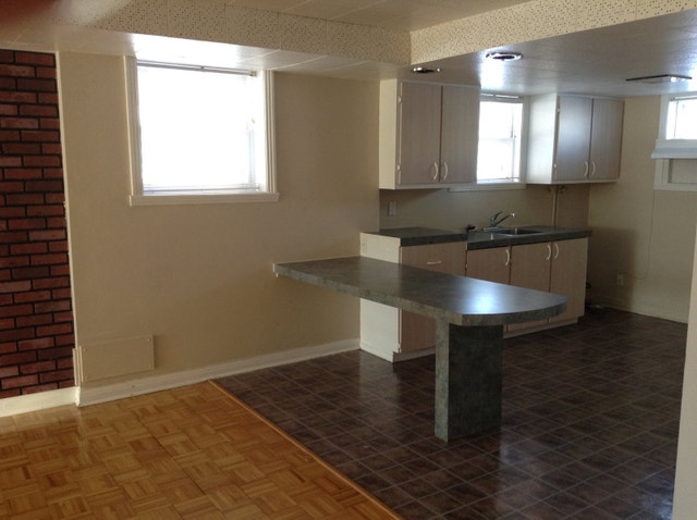 Montréal/Ahuntsic 3 1/2 chauffé à louer 1170$ — photo 1