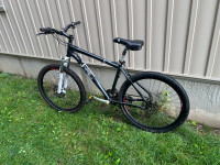 DIAMONDBACK MOUNTAIN BIKE