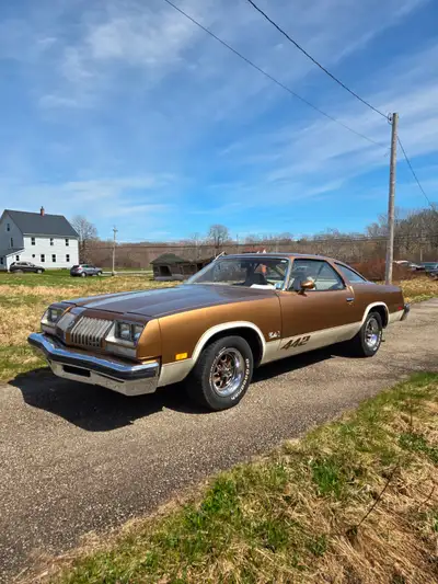 350 0lds holley 650 dual exhaust automatic hiway gears runs drives a1 put about 3000 miles last summ...
