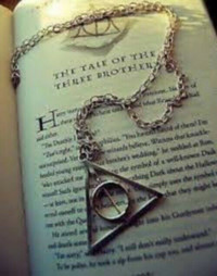 Collier de chaîne Reliques de la Mort (Triangle) Harry Potter.