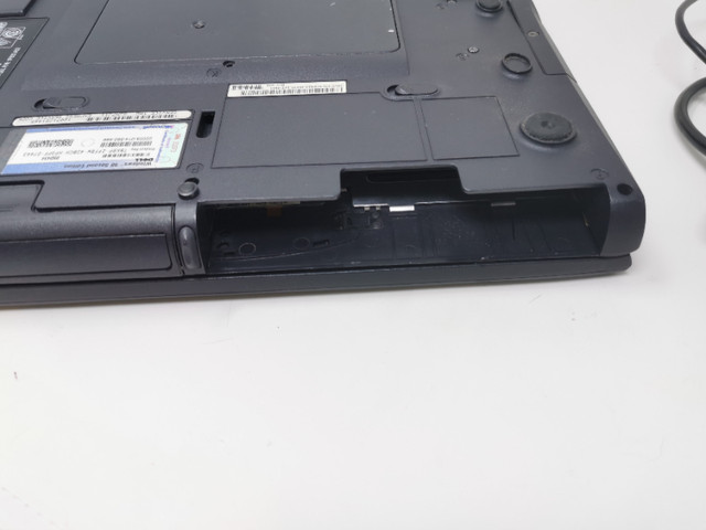 Dell Latitude Laptop C510 (for parts) no hard drive in Laptops in City of Toronto - Image 4