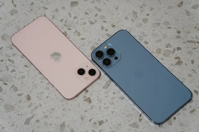 iPhone-13 Pro Max | iPhone-13 | iPhone-12 | XR I 8+ I 8  on Sale in Cell Phones in Oshawa / Durham Region - Image 5
