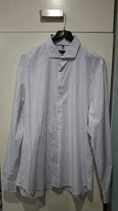Cortefiel Tailored Fit Men's Shirt In Excellent Condition, View more