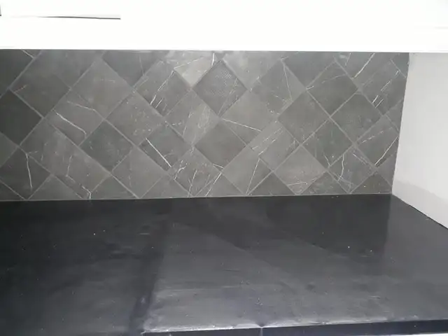 Tile setter527122283554426885