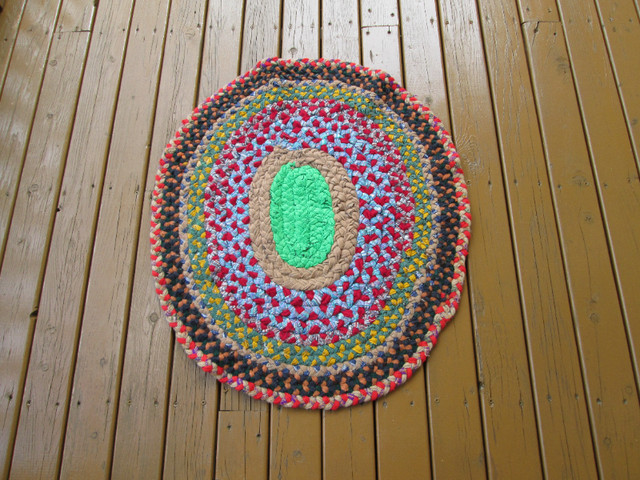 SMALL HAND BRAIDED OVAL RUG in Rugs, Carpets & Runners in New Glasgow