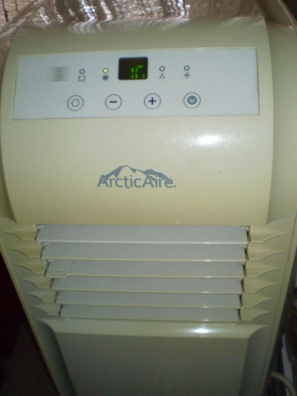 8,000 BTU PORTABLE Air Conditioner in Heaters, Humidifiers & Dehumidifiers in City of Toronto