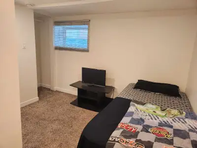 ROOM FOR RENT